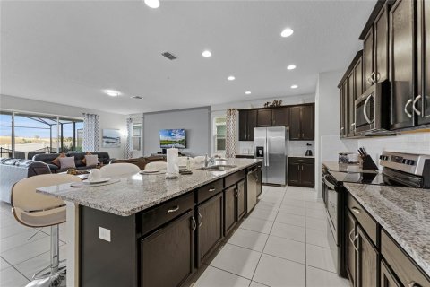 Villa ou maison à vendre à Kissimmee, Floride: 9 chambres, 405.33 m2 № 1245853 - photo 6