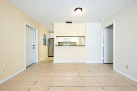 Condo in Stuart, Florida, 2 bedrooms  № 1135095 - photo 28