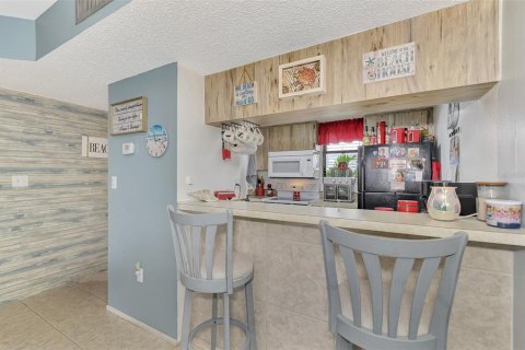 Copropriété à vendre à Punta Gorda, Floride: 2 chambres, 72.46 m2 № 1308602 - photo 12