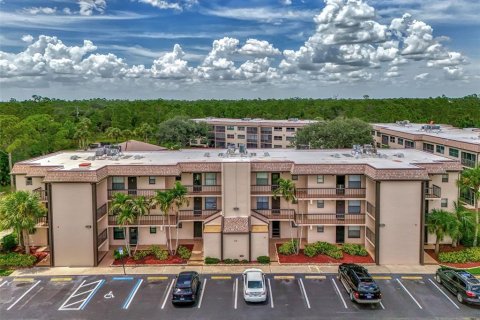 Copropriété à vendre à Punta Gorda, Floride: 2 chambres, 72.46 m2 № 1308602 - photo 1