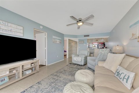 Copropriété à vendre à Punta Gorda, Floride: 2 chambres, 72.46 m2 № 1308602 - photo 18