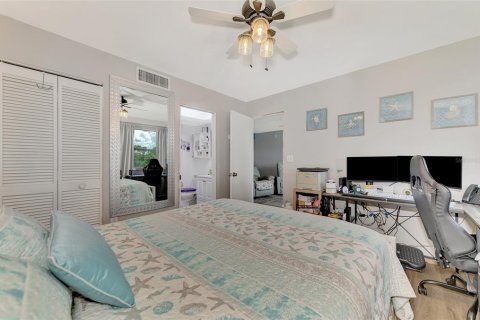 Condo in Punta Gorda, Florida, 2 bedrooms  № 1308602 - photo 23