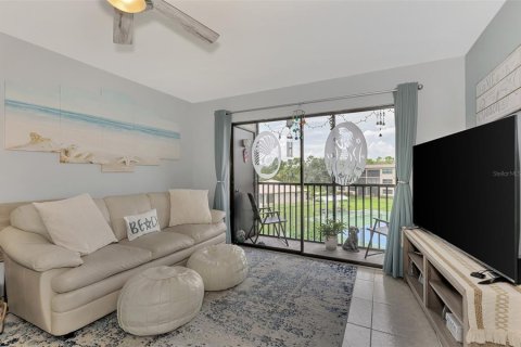 Copropriété à vendre à Punta Gorda, Floride: 2 chambres, 72.46 m2 № 1308602 - photo 19