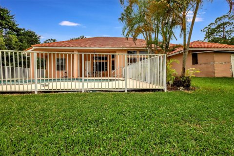 Villa ou maison à vendre à West Palm Beach, Floride: 4 chambres, 282.24 m2 № 870854 - photo 21