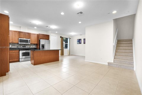 Townhouse in Cooper City, Florida 3 bedrooms, 118.91 sq.m. № 1391841 - photo 7