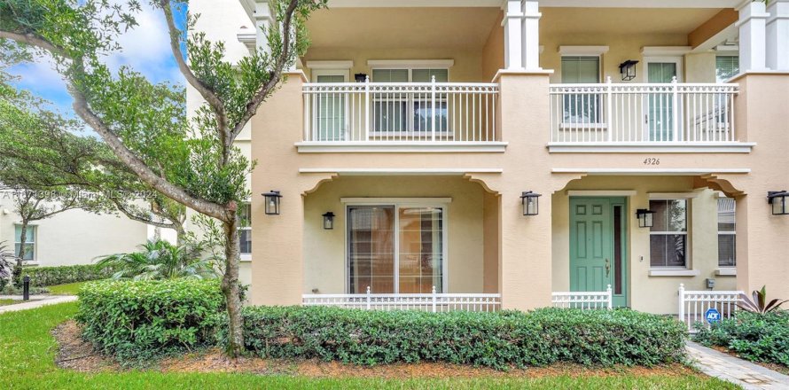 Townhouse in Cooper City, Florida 3 bedrooms, 118.91 sq.m. № 1391841