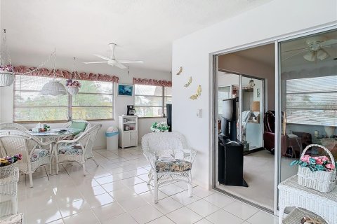 Condominio en venta en New Port Richey, Florida, 2 dormitorios, 144 m2 № 1255729 - foto 30