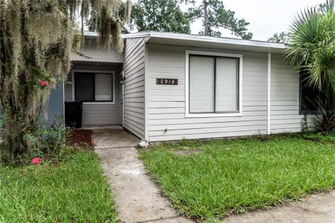 Adosado en venta en Gainesville, Florida, 2 dormitorios, 76.18 m2 № 1358317 - foto 1