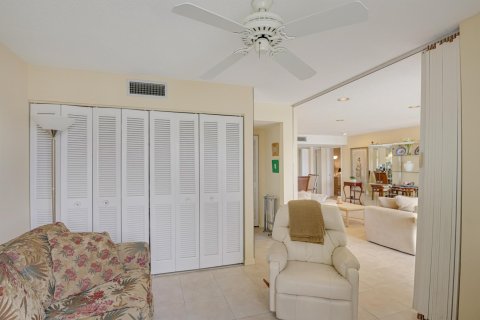 Купить кондоминиум в Лейк-Уорт, Флорида 3 спальни, 106.65м2, № 1154270 - фото 19