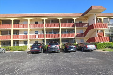 Copropriété à vendre à Pompano Beach, Floride: 2 chambres, 92.9 m2 № 1154224 - photo 24