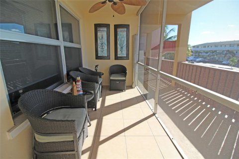 Condo in Pompano Beach, Florida, 2 bedrooms  № 1154224 - photo 21