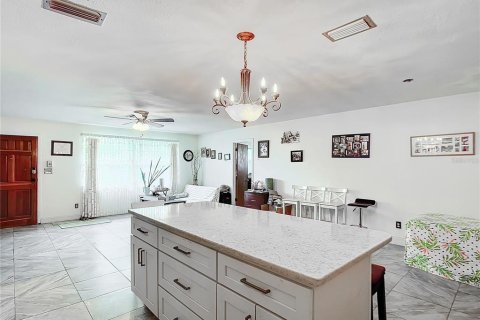 Villa ou maison à vendre à Saint Petersburg, Floride: 3 chambres, 135.27 m2 № 1335847 - photo 6