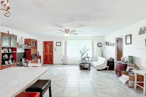 Casa en venta en Saint Petersburg, Florida, 3 dormitorios, 135.27 m2 № 1335847 - foto 9