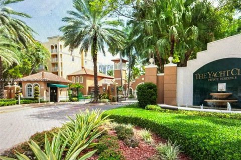 Condo in Aventura, Florida, 1 bedroom  № 1327994 - photo 28