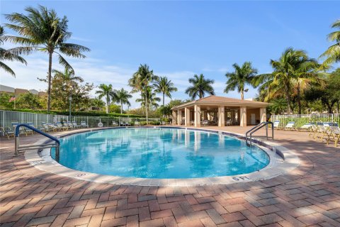 Condo in Tamarac, Florida, 2 bedrooms  № 788639 - photo 5