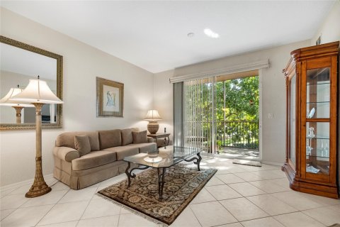 Condo in Tamarac, Florida, 2 bedrooms  № 788639 - photo 23