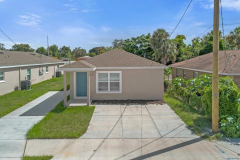 Apartamento en alquiler en Winter Haven, Florida, 2 dormitorios, 83.98 m2 № 1351320 - foto 1