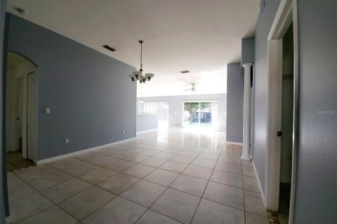 Villa ou maison à louer à Kissimmee, Floride: 3 chambres, 177.63 m2 № 1351327 - photo 3