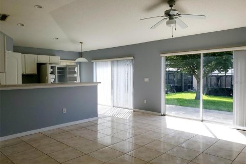 Casa en alquiler en Kissimmee, Florida, 3 dormitorios, 177.63 m2 № 1351327 - foto 4