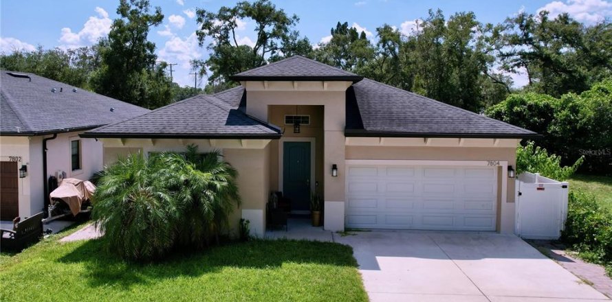 Villa ou maison à Tampa, Floride 4 chambres, 169.08 m2 № 1385147