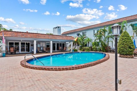 Condo in Oakland Park, Florida, 1 bedroom  № 1316714 - photo 20