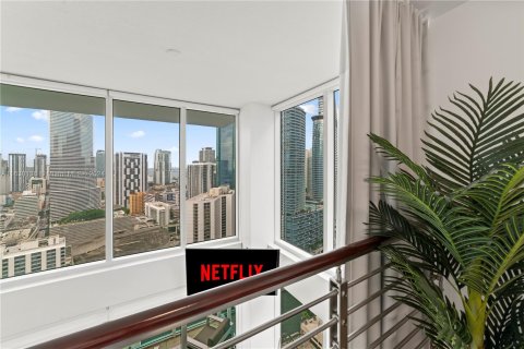 Condo in Miami, Florida, 2 bedrooms  № 1291533 - photo 18