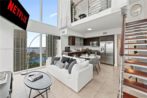 Copropriété à vendre à Miami, Floride: 2 chambres, 117.71 m2 № 1291533 - photo 15