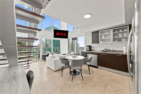 Copropriété à vendre à Miami, Floride: 2 chambres, 117.71 m2 № 1291533 - photo 6