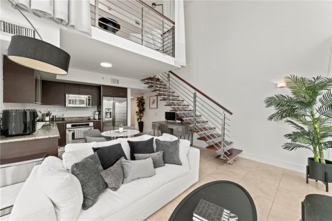 Copropriété à vendre à Miami, Floride: 2 chambres, 117.71 m2 № 1291533 - photo 9