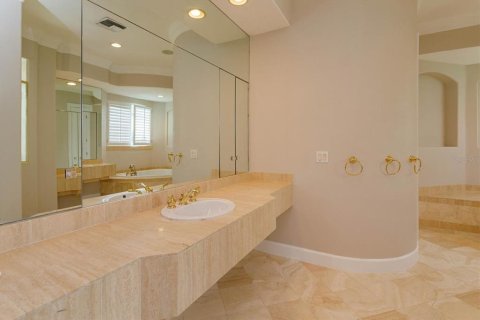 Casa en alquiler en Orlando, Florida, 5 dormitorios, 605.63 m2 № 1352400 - foto 18