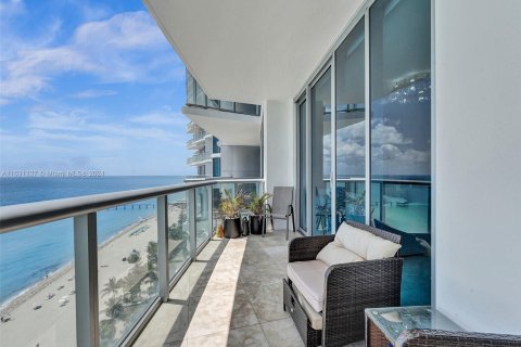 Condo in Sunny Isles Beach, Florida, 1 bedroom  № 1291901 - photo 7