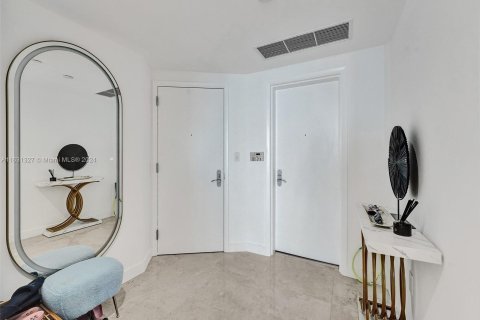 Condo in Sunny Isles Beach, Florida, 1 bedroom  № 1291901 - photo 26