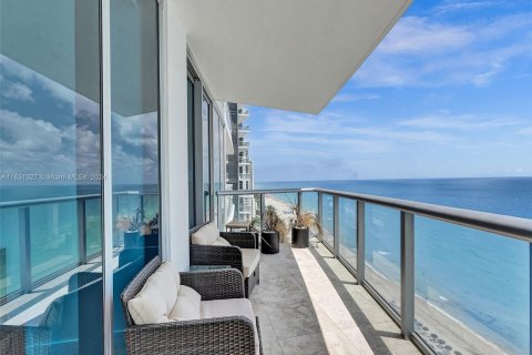 Condo in Sunny Isles Beach, Florida, 1 bedroom  № 1291901 - photo 5