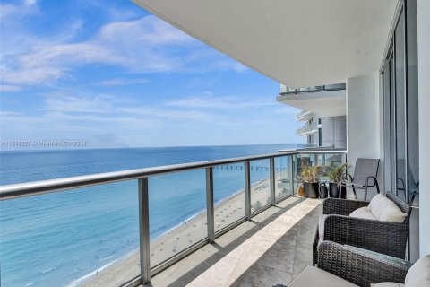 Condo in Sunny Isles Beach, Florida, 1 bedroom  № 1291901 - photo 6