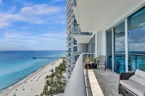 Condo in Sunny Isles Beach, Florida, 1 bedroom  № 1291901 - photo 4