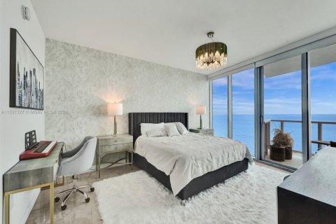 Condo in Sunny Isles Beach, Florida, 1 bedroom  № 1291901 - photo 14