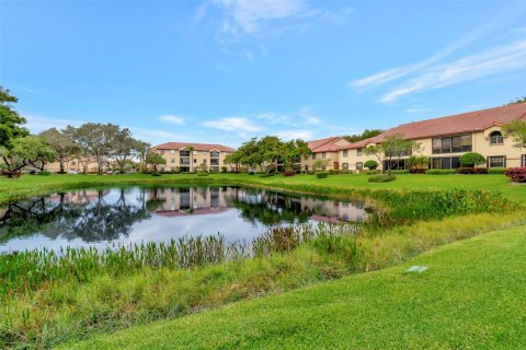 Condominio en venta en Boynton Beach, Florida, 3 dormitorios, 153.94 m2 № 989291 - foto 22