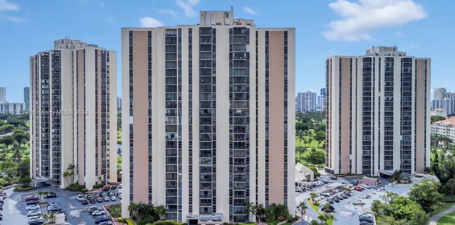 Condo in Aventura, Florida, 1 bedroom  № 1354494