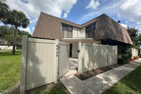 Adosado en venta en Orlando, Florida, 2 dormitorios, 118.17 m2 № 1357808 - foto 1