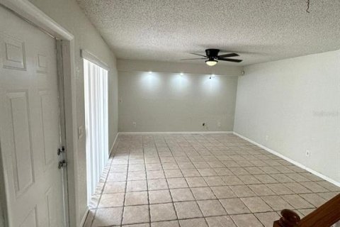 Touwnhouse à vendre à Orlando, Floride: 2 chambres, 118.17 m2 № 1357808 - photo 4