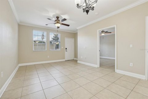 Townhouse in Davenport, Florida 4 bedrooms, 131.92 sq.m. № 1422317 - photo 12