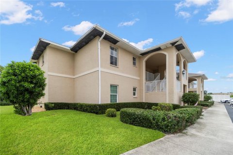 Copropriété à vendre à North Port, Floride: 2 chambres, 121.98 m2 № 1279664 - photo 2