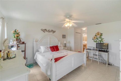 Copropriété à vendre à North Port, Floride: 2 chambres, 121.98 m2 № 1279664 - photo 19