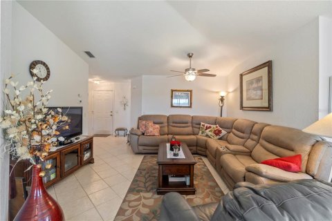 Copropriété à vendre à North Port, Floride: 2 chambres, 121.98 m2 № 1279664 - photo 9