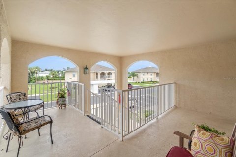 Copropriété à vendre à North Port, Floride: 2 chambres, 121.98 m2 № 1279664 - photo 3