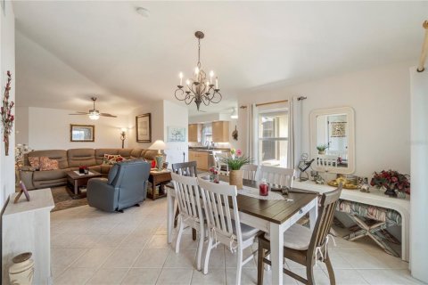 Copropriété à vendre à North Port, Floride: 2 chambres, 121.98 m2 № 1279664 - photo 28