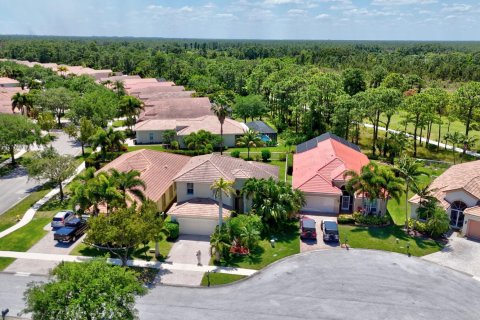 Villa ou maison à vendre à Stuart, Floride: 4 chambres, 201.97 m2 № 1135060 - photo 11