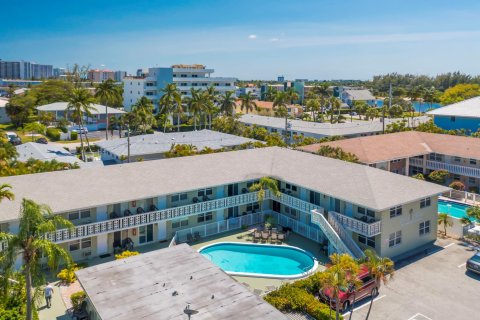 Condominio en venta en Pompano Beach, Florida, 1 dormitorio, 52.03 m2 № 1135099 - foto 2
