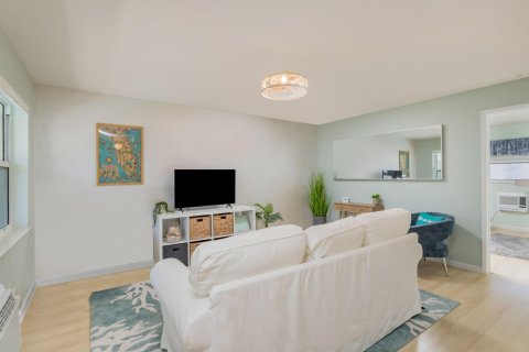 Condominio en venta en Pompano Beach, Florida, 1 dormitorio, 52.03 m2 № 1135099 - foto 22
