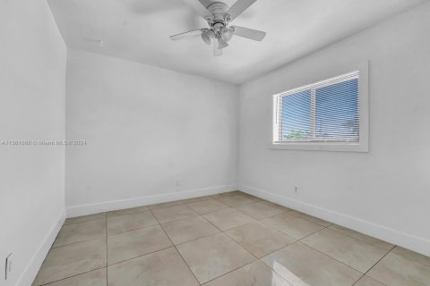 Copropriété à vendre à Wilton Manors, Floride: 2 chambres, 70.7 m2 № 1102982 - photo 14